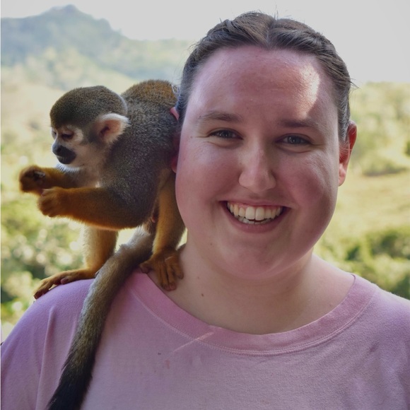 MEET YOUR POSHER - Shelbi Rae - Picture 5 of 6